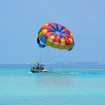 Club Kaafu Maldives Otel Dhiffushi Dış mekan fotoğraf