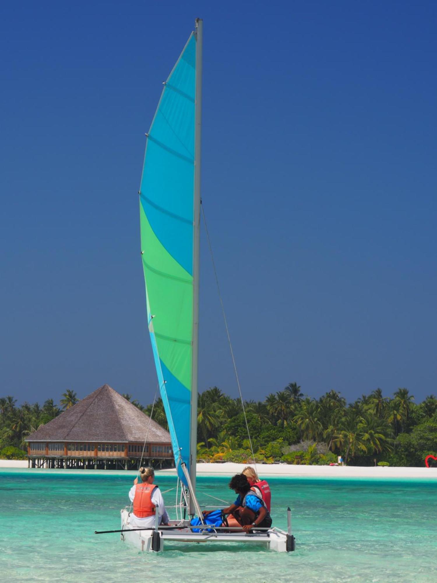 Club Kaafu Maldives Otel Dhiffushi Dış mekan fotoğraf