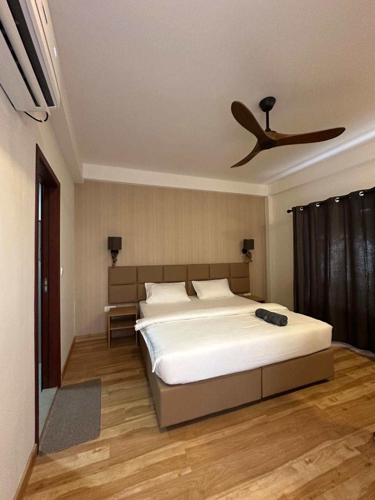Club Kaafu Maldives Otel Dhiffushi Dış mekan fotoğraf